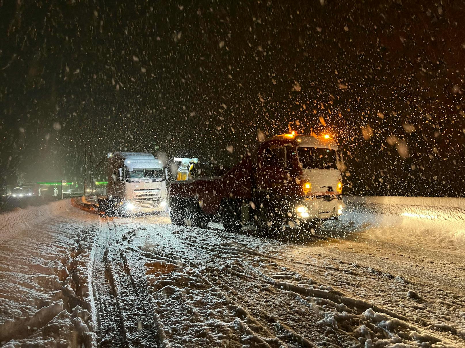 Erneutes Schneechaos auf der A13...