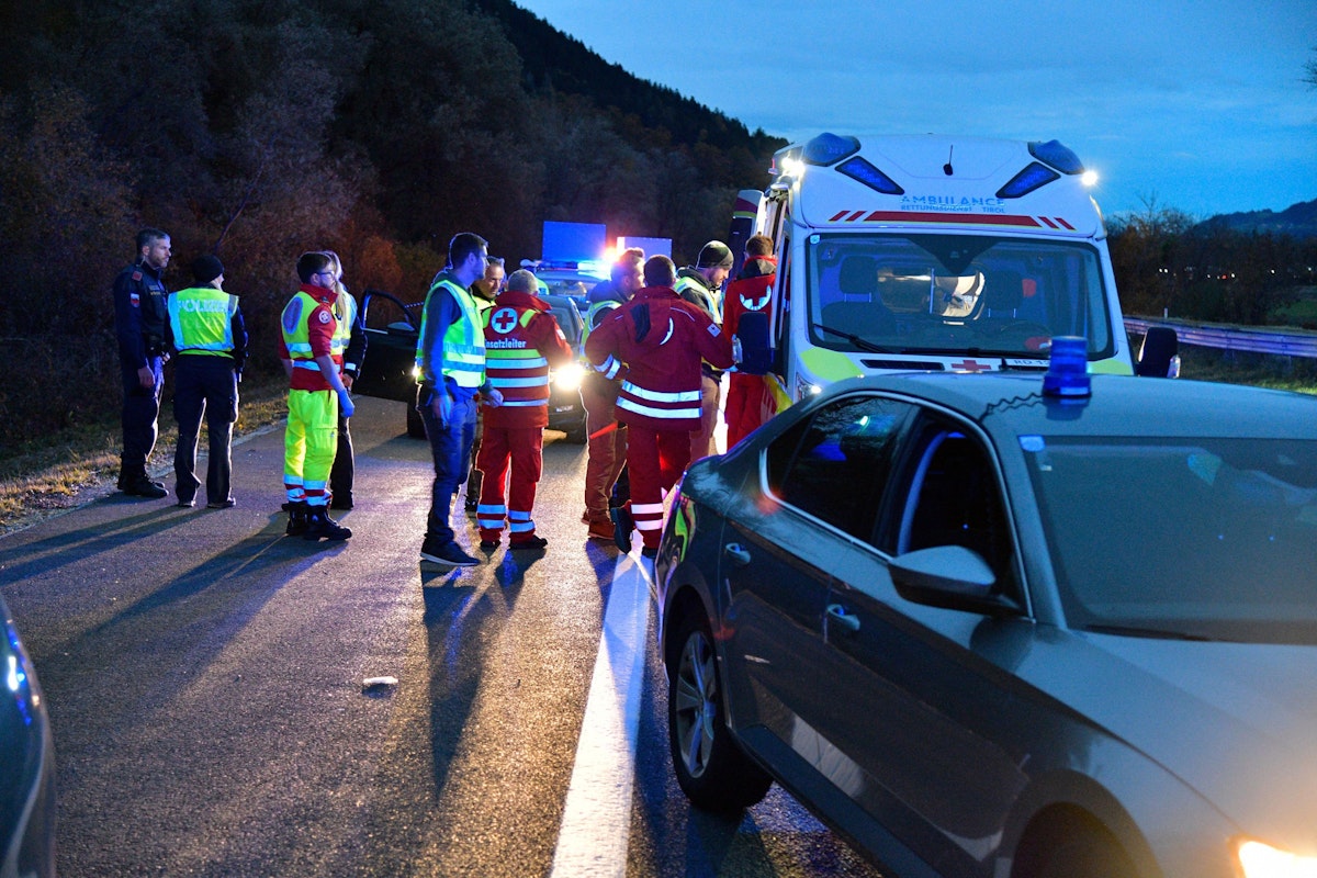 Wattens-Messerattacke auf der Inntalautobahn --Fotocredit: ZOOM.TIROL 