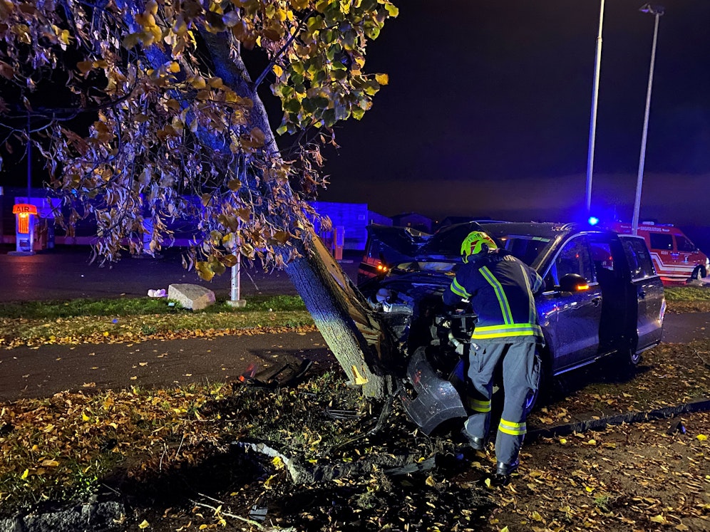 Die Kameraden der Feuerwehr Traun übernahmen die Aufräumarbeiten.