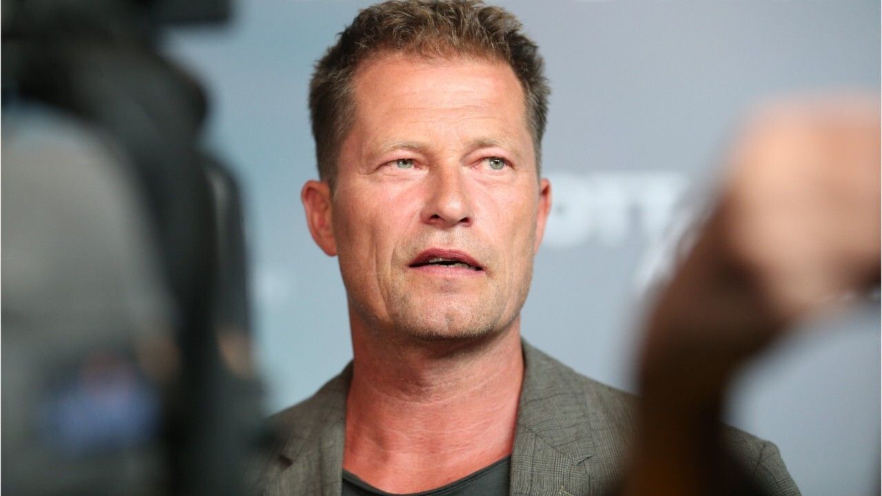 Til Schweiger hat sich mit einem skurrilen Video ins Gespräch gebracht.