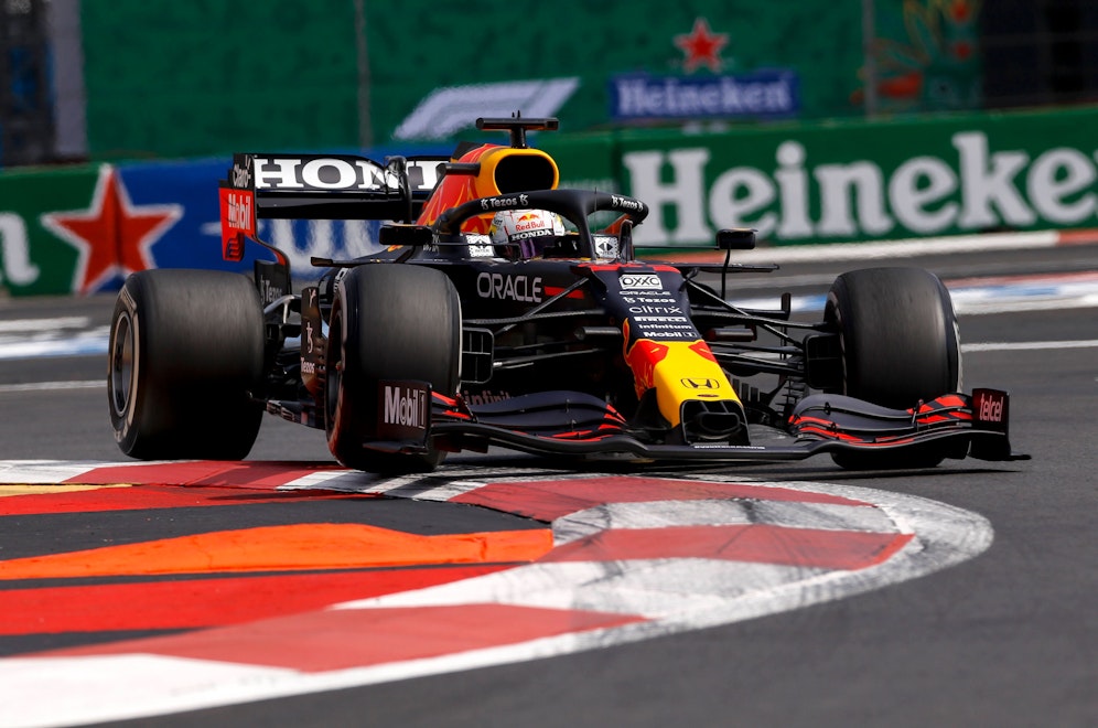 Max Verstappen fährt im zweiten Mexiko-Training die klare Bestzeit. 