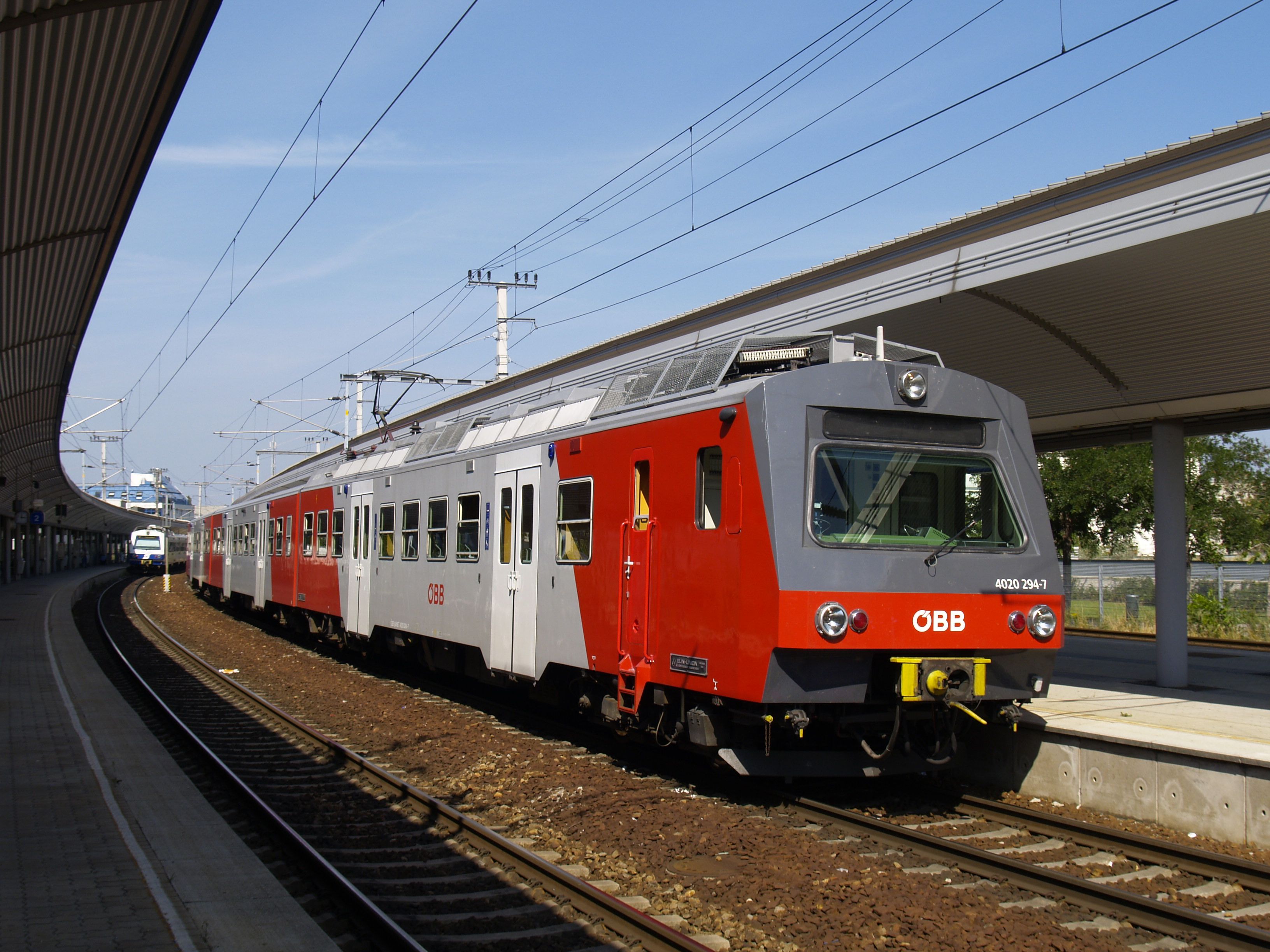 Die Polizei kontrollierte Züge am Bahnhof Floridsdorf.