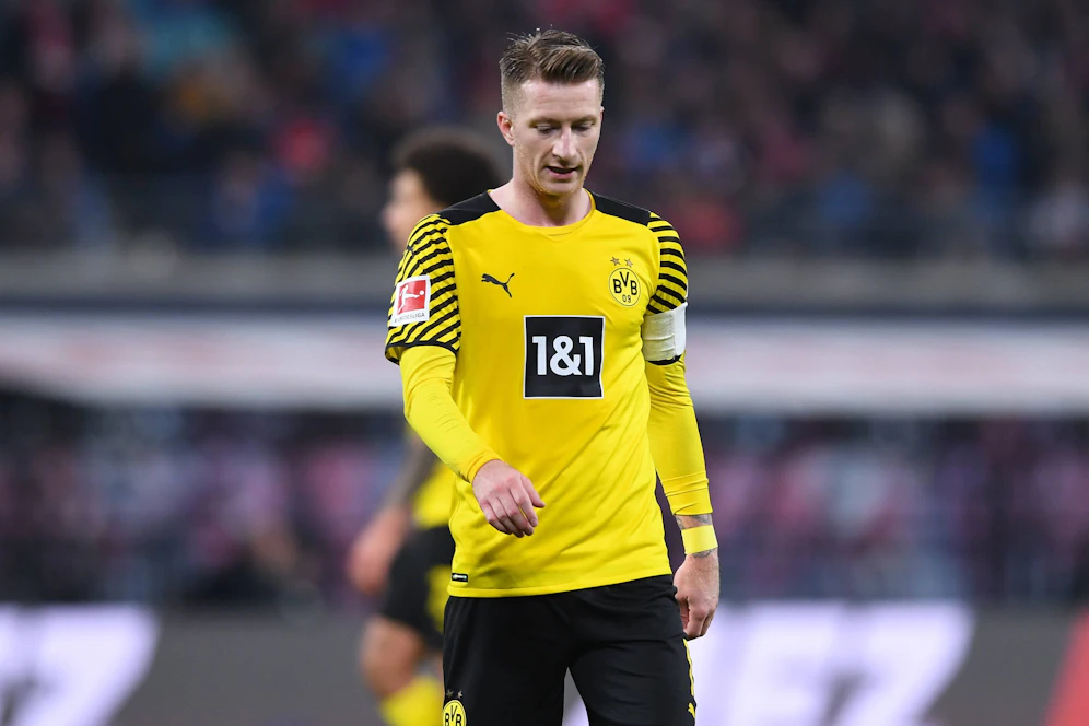 Marco Reus ärgert sich über die Pleite gegen RB Leipzig. 