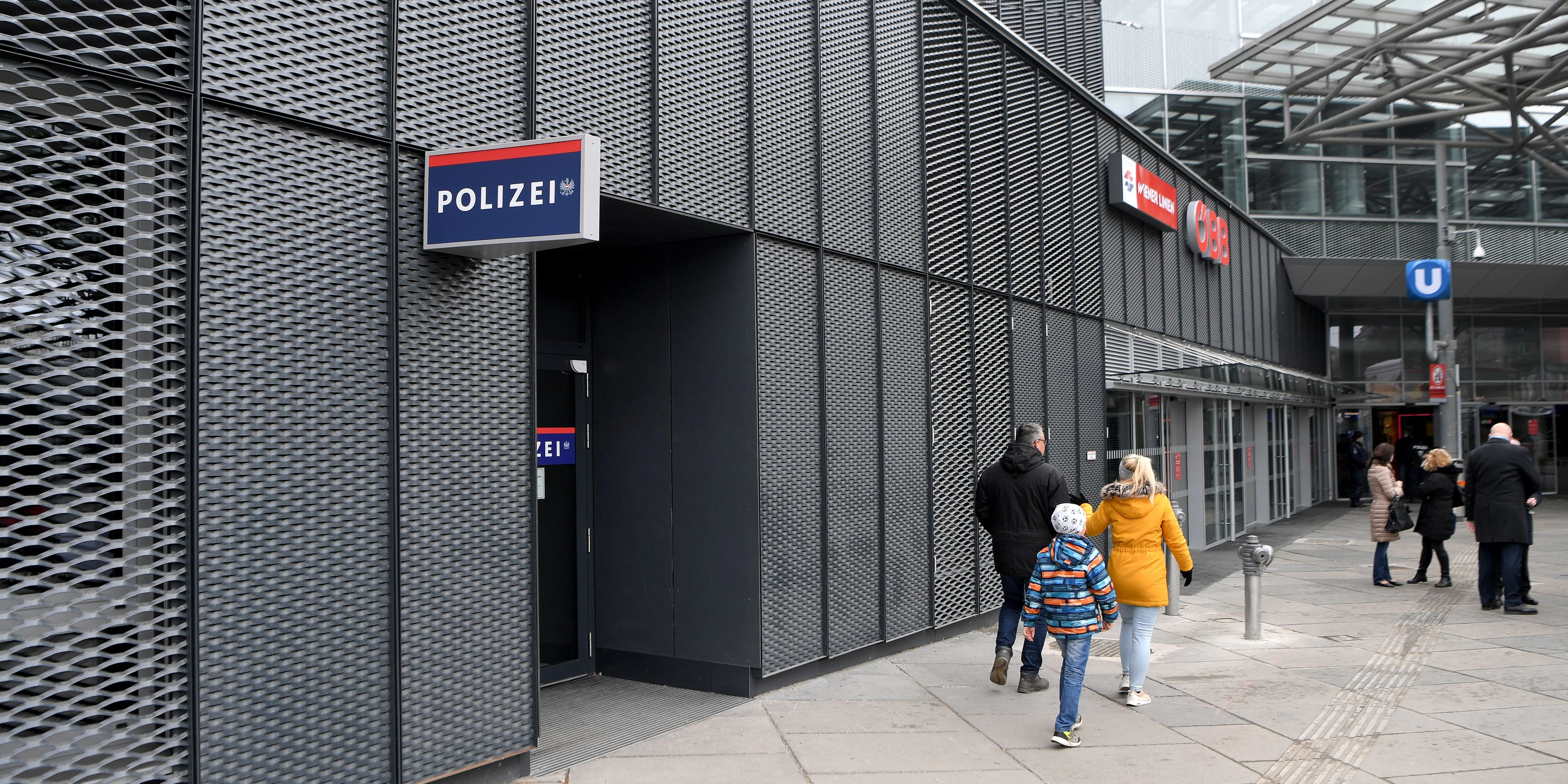 Aktive und angehende Polizisten müssen nun ein zusätzlichen Moduls absolvieren.