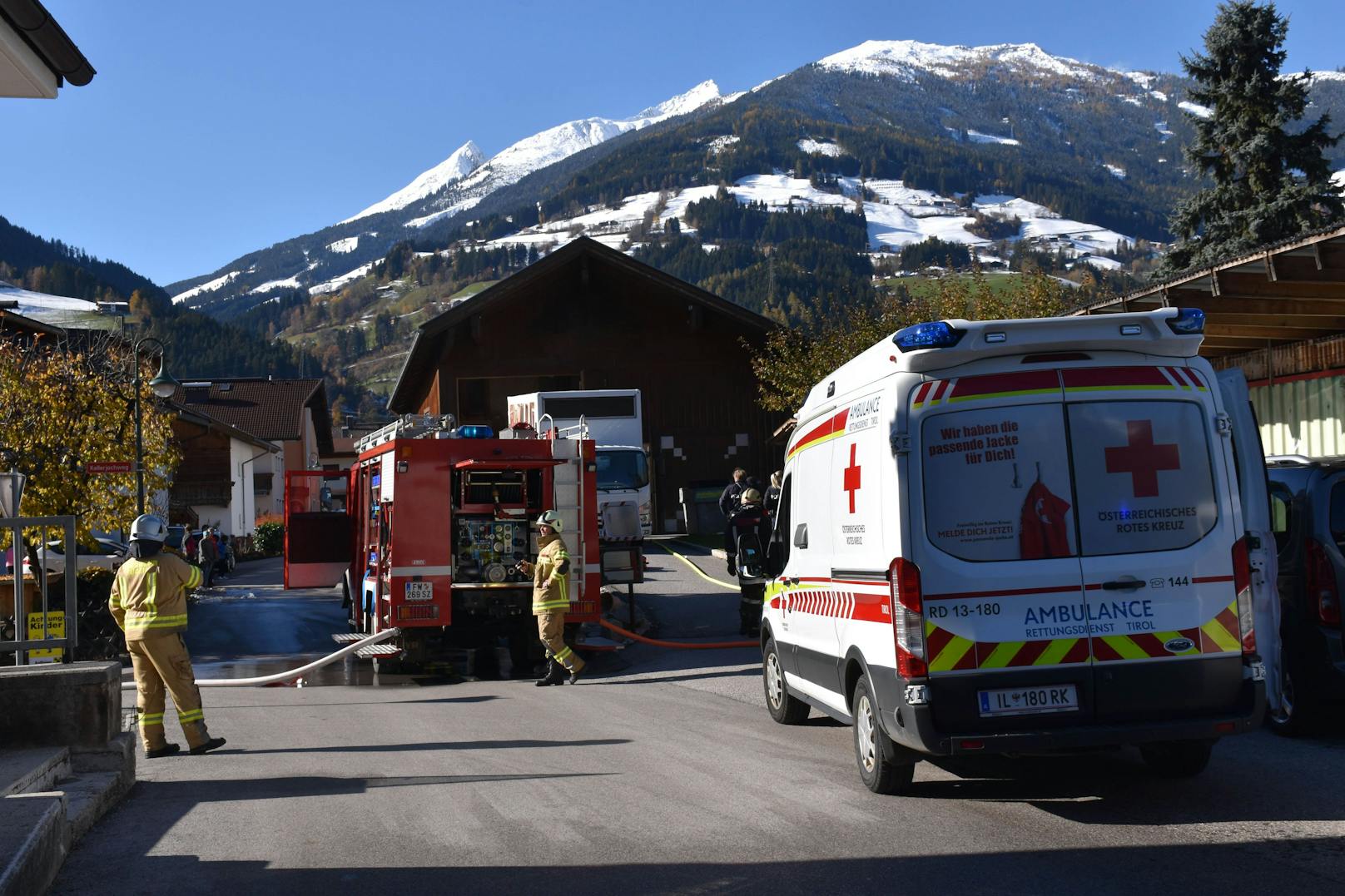 Explosion in Tischlerei fordert zwei Verletzte