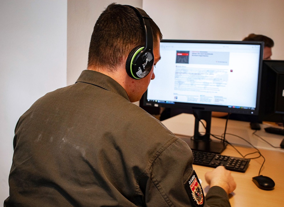 Nach dem massiven Anstieg der Covid-Zahlen hilft nun auch das Bundesheer wieder beim Contact Tracing.