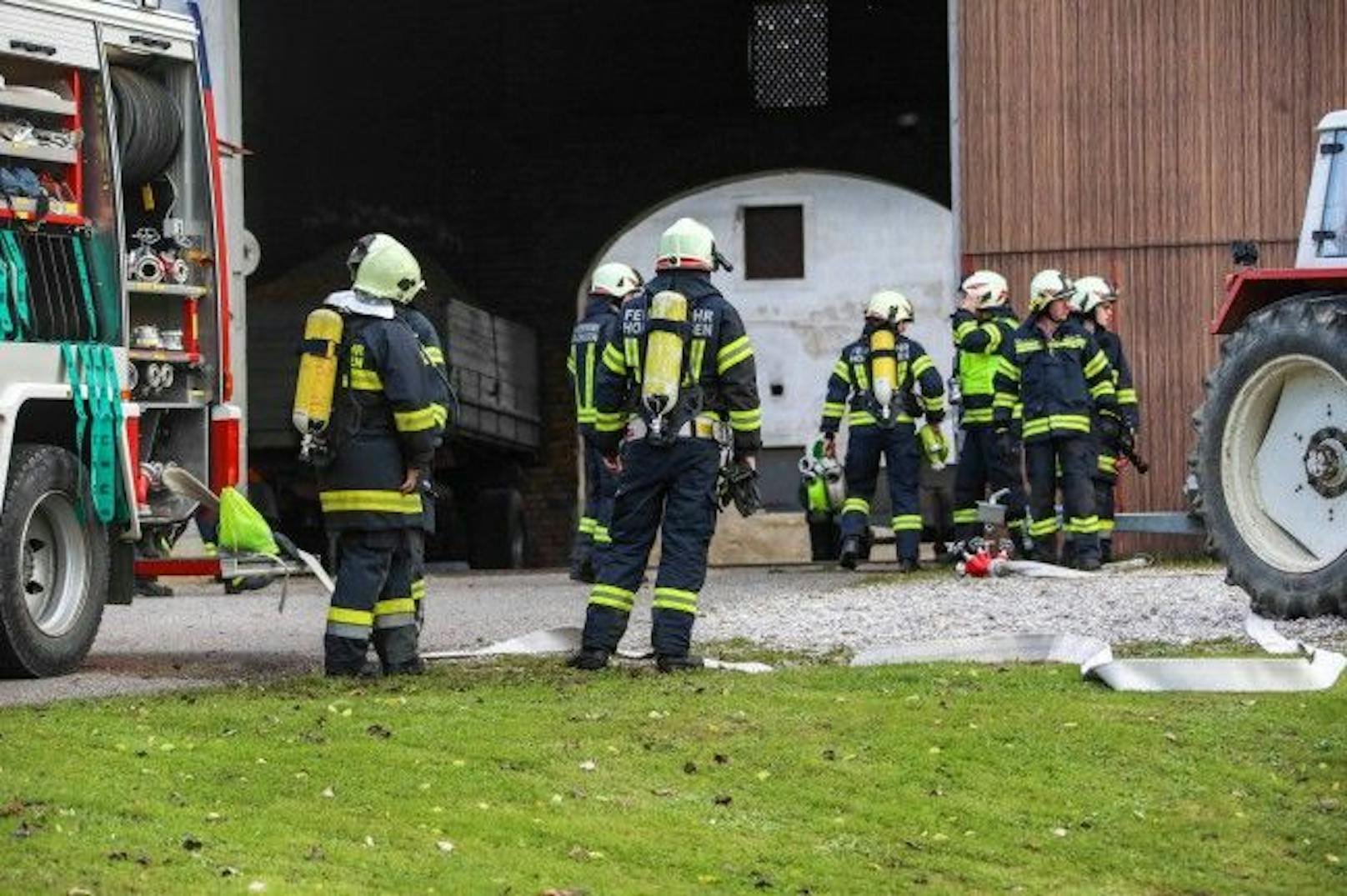 Die beiden Feuerwehren wurden eigentlich wegen eines Brand auf den Bauernhof gerufen.