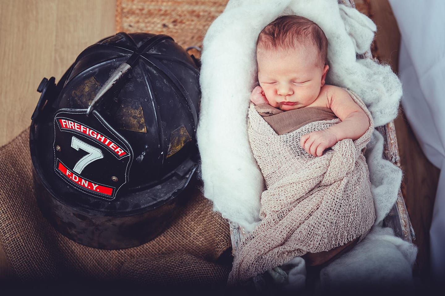 "Feuerwehrbaby" Leon