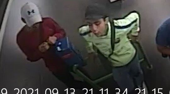 Wenn du diese beiden Jugendlichen gesehen haben solltest, verständige die Polizei&nbsp;01-31310 DW 57210 bzw. 57800.