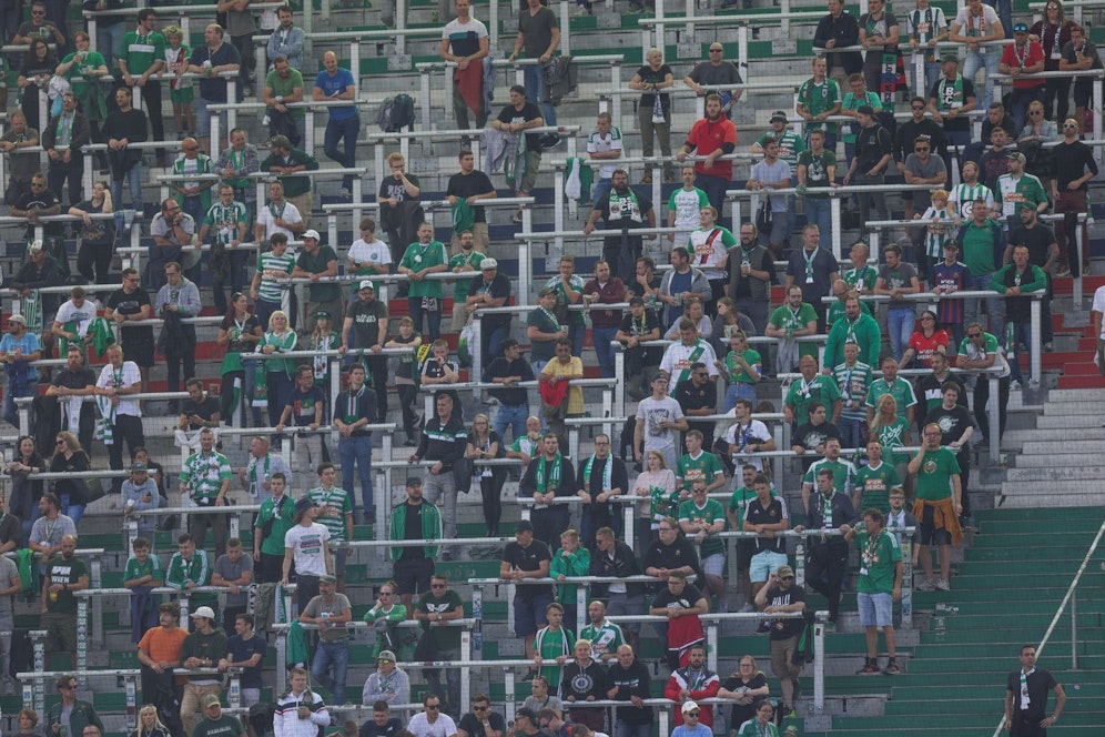 Wenig Stimmung im Block West.