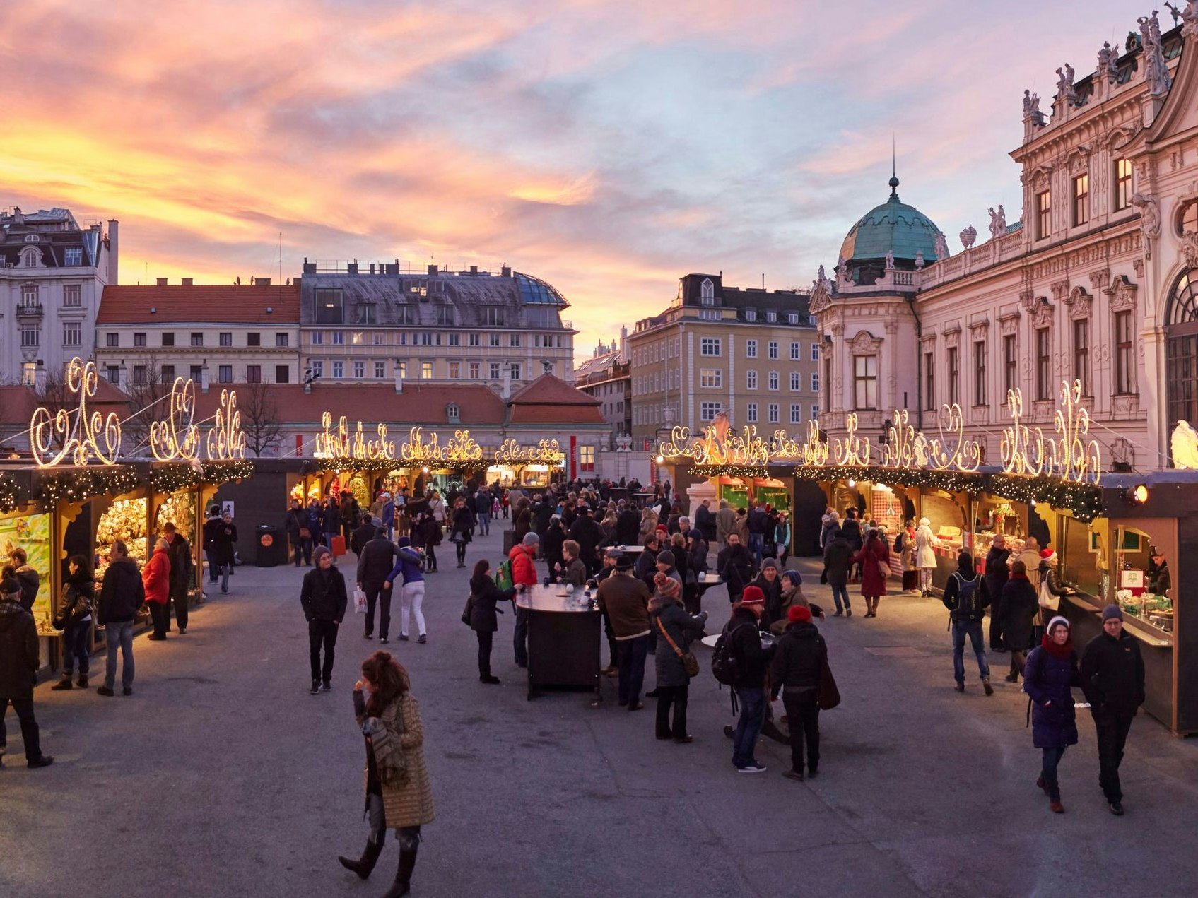 Weihnachtsdorf Schloss Belvedere