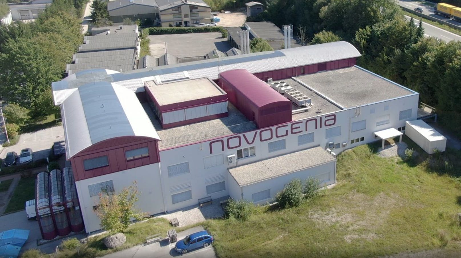 Hacker überschwemmten das Corona-Labor Novogenia in den letzten Tagen mit Anfragen.