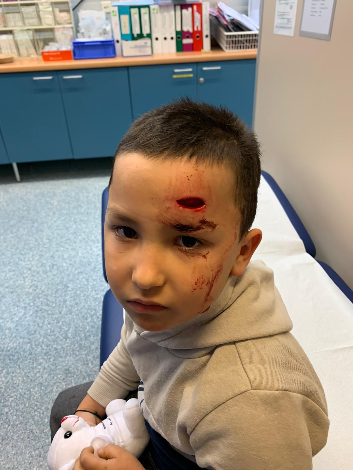 Der verletzte Emirhan (7)