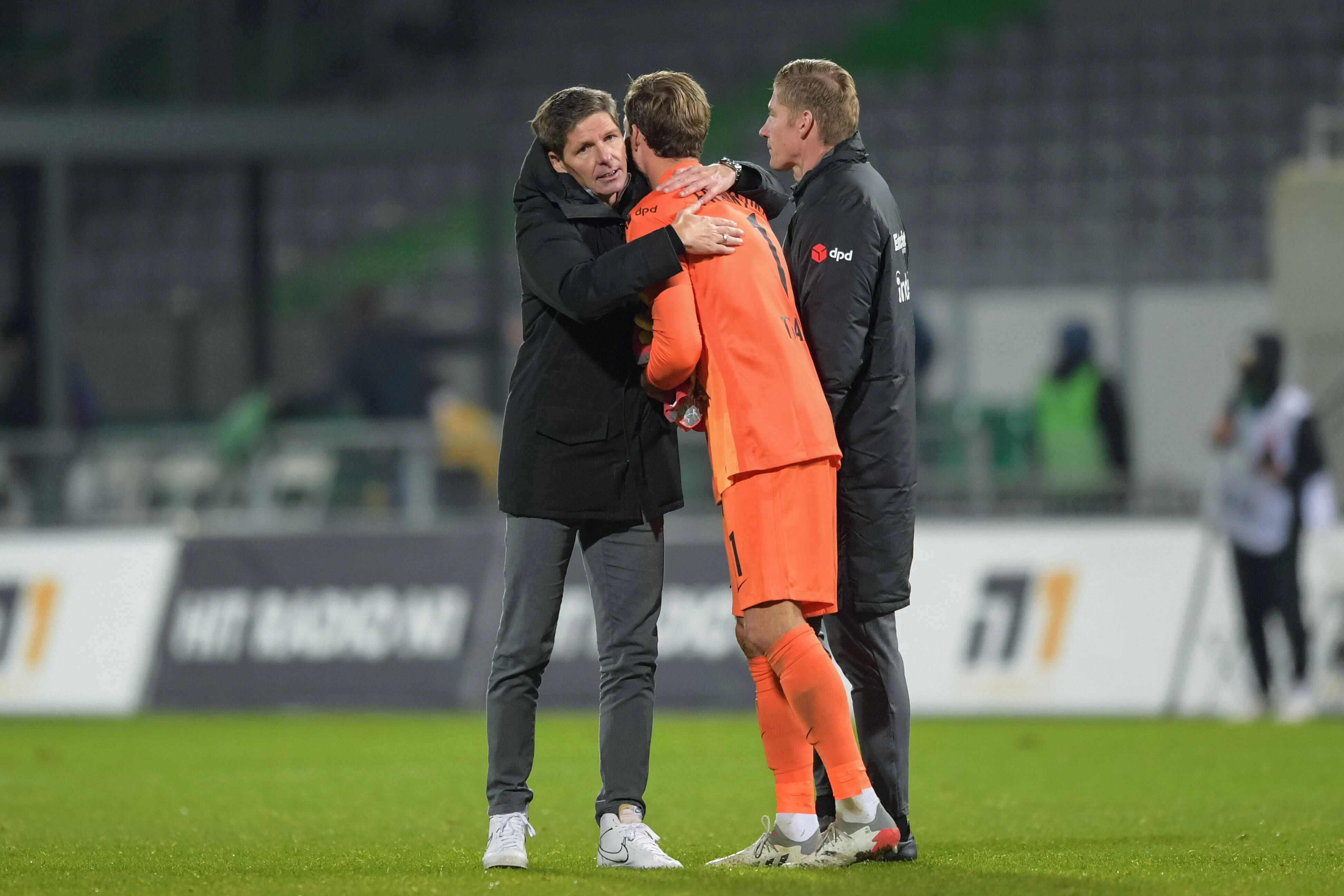 Oliver Glasner mit Kevin Trapp.