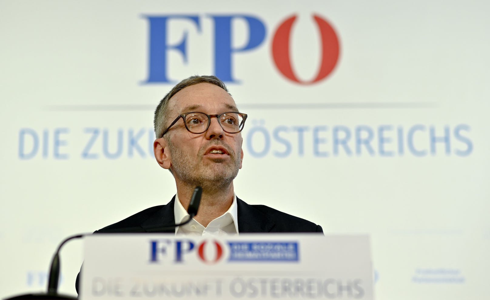FPÖ-Chef Kickl sieht sich durch das "2G- und 3G-Regime" an die Novemberpogrome erinnert.