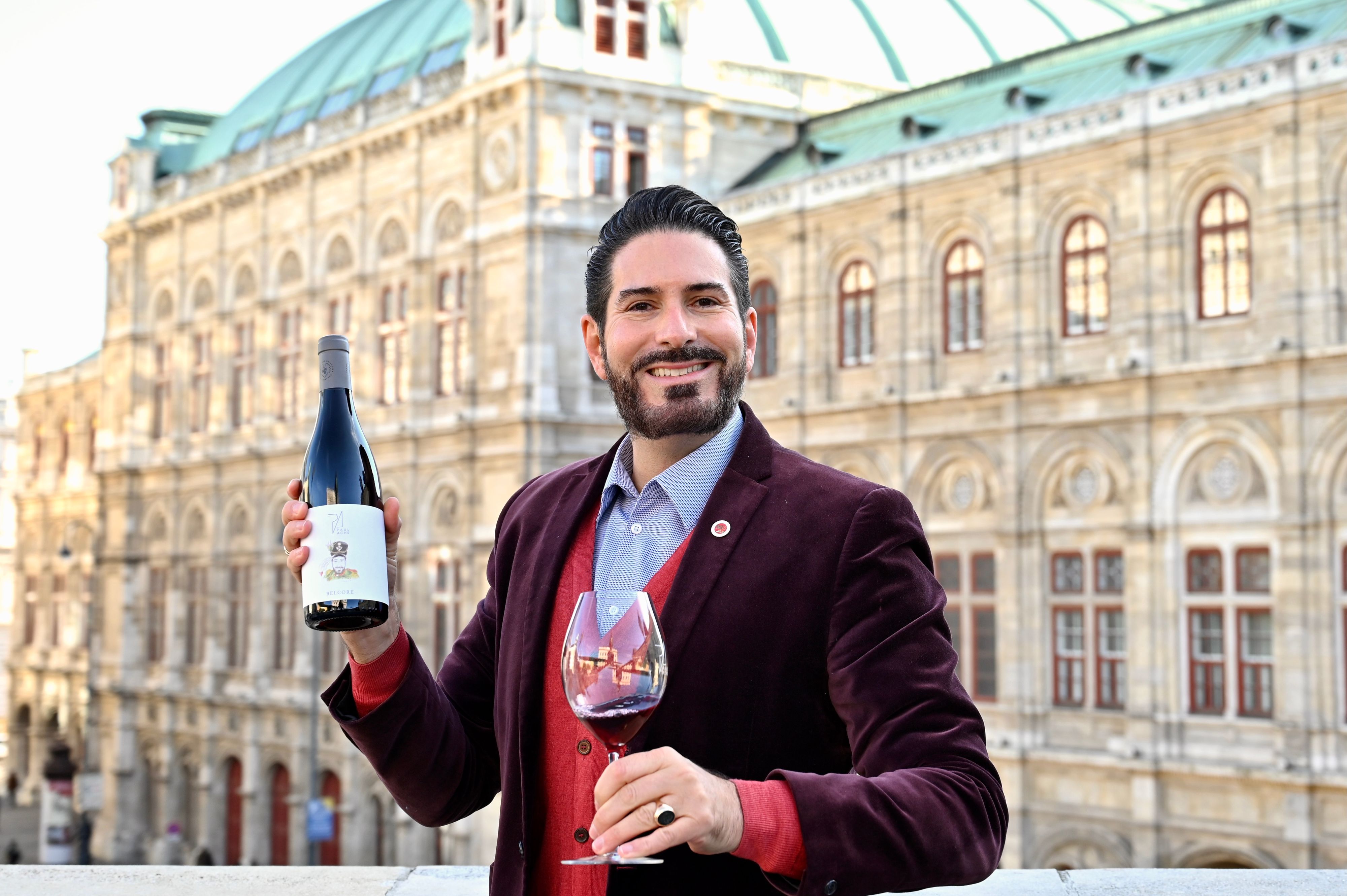 Clemens Unterreiner mit seinem bereits dritten OpernWein