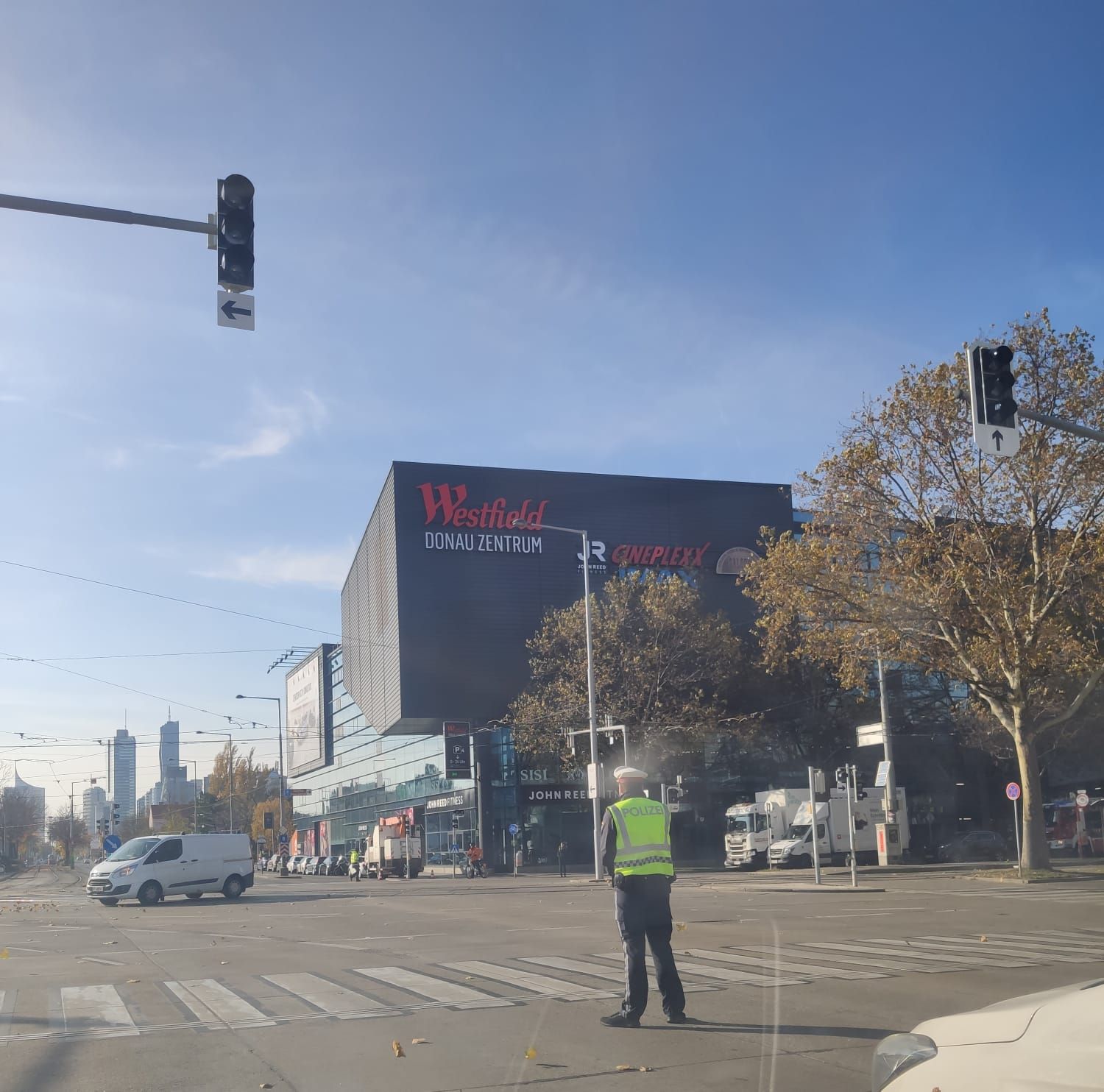 Dutzende Kreuzungen mussten von Polizisten geregelt werden (Symbolfoto)