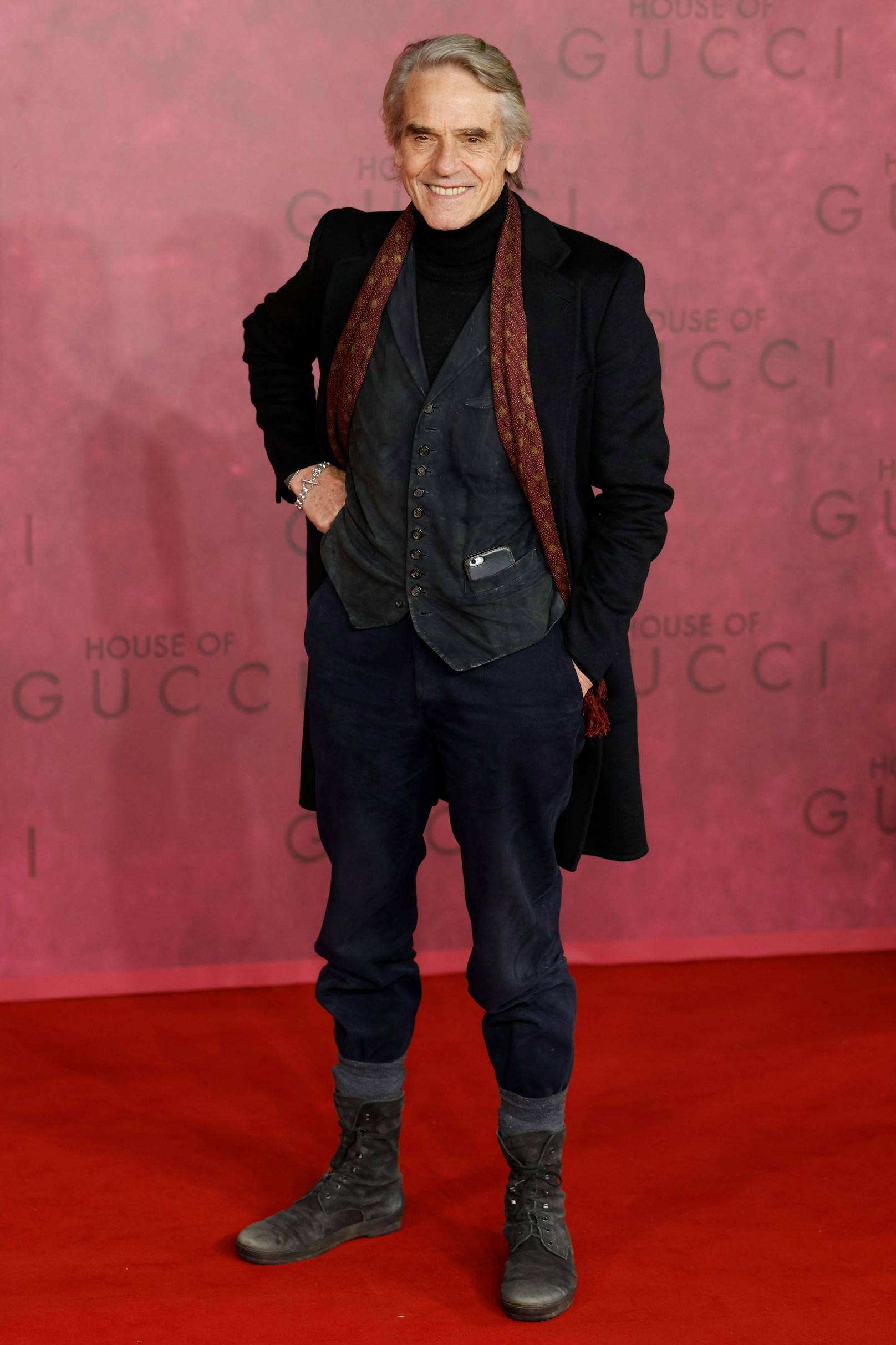 <strong>Jeremy Irons</strong> spielt Rodolfo Gucci.