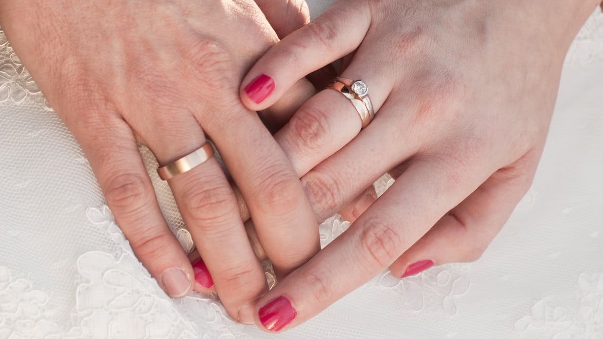 Wienerin verlor Ehe- und Verlobungsring