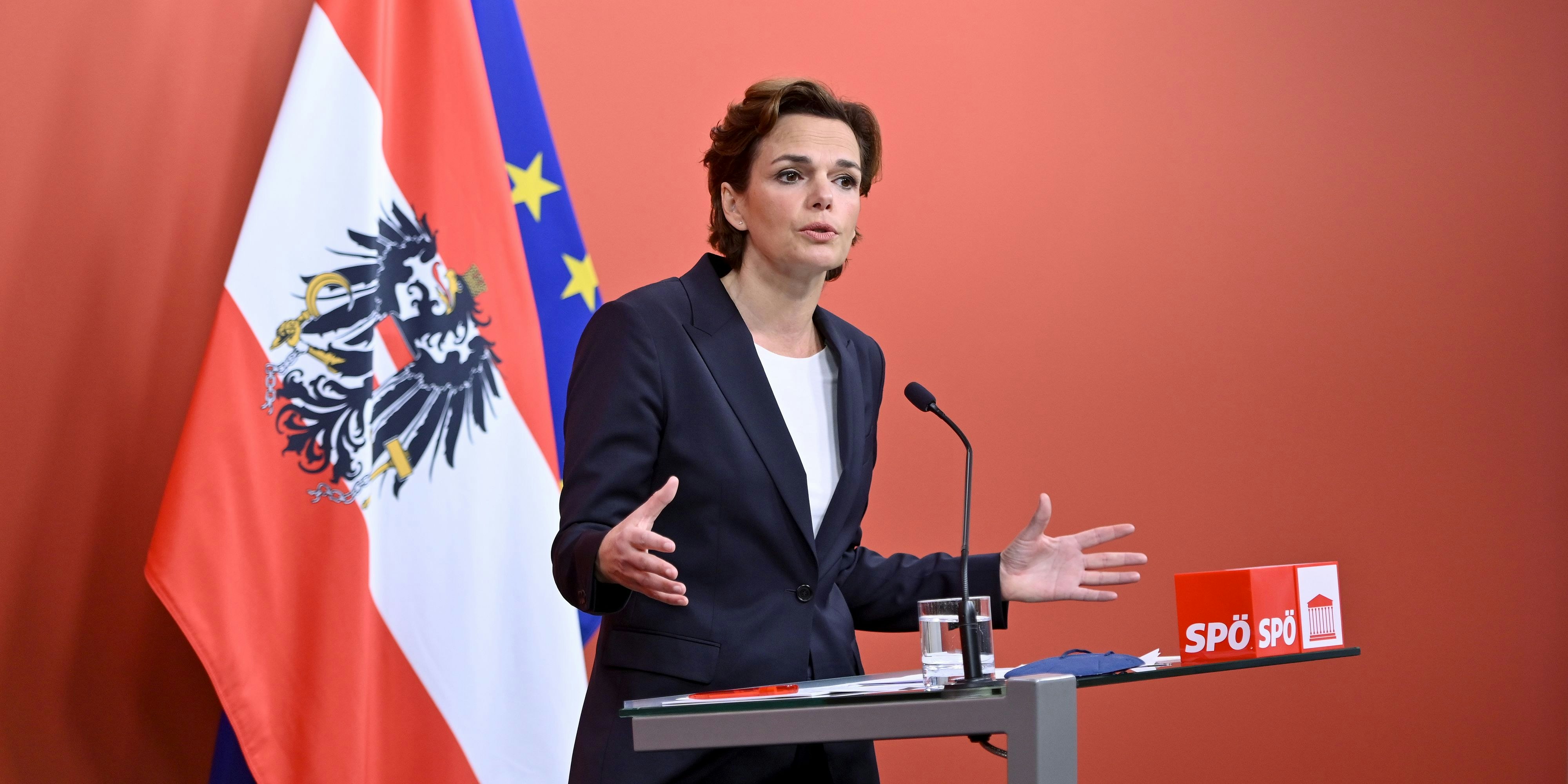 Nur eine Maßnahme könnte einen bundesweiten Lockdown jetzt noch verhindern, so Rendi-Wagner am Donnerstag.