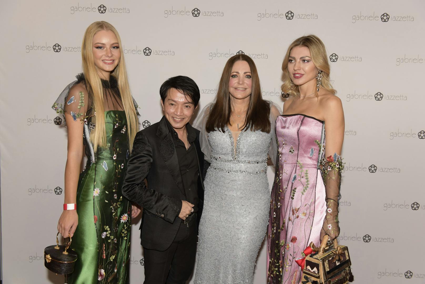 La Hong Nhut, Gabriele Iazzetta mit den Models des Abends 