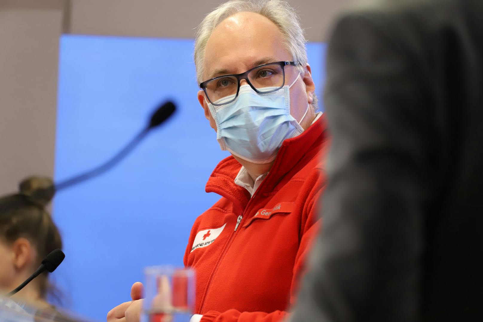 Der Bundesrettungskommandant des Roten Kreuzes, Gerry Foitik, fordert einen sofortigen Lockdown.