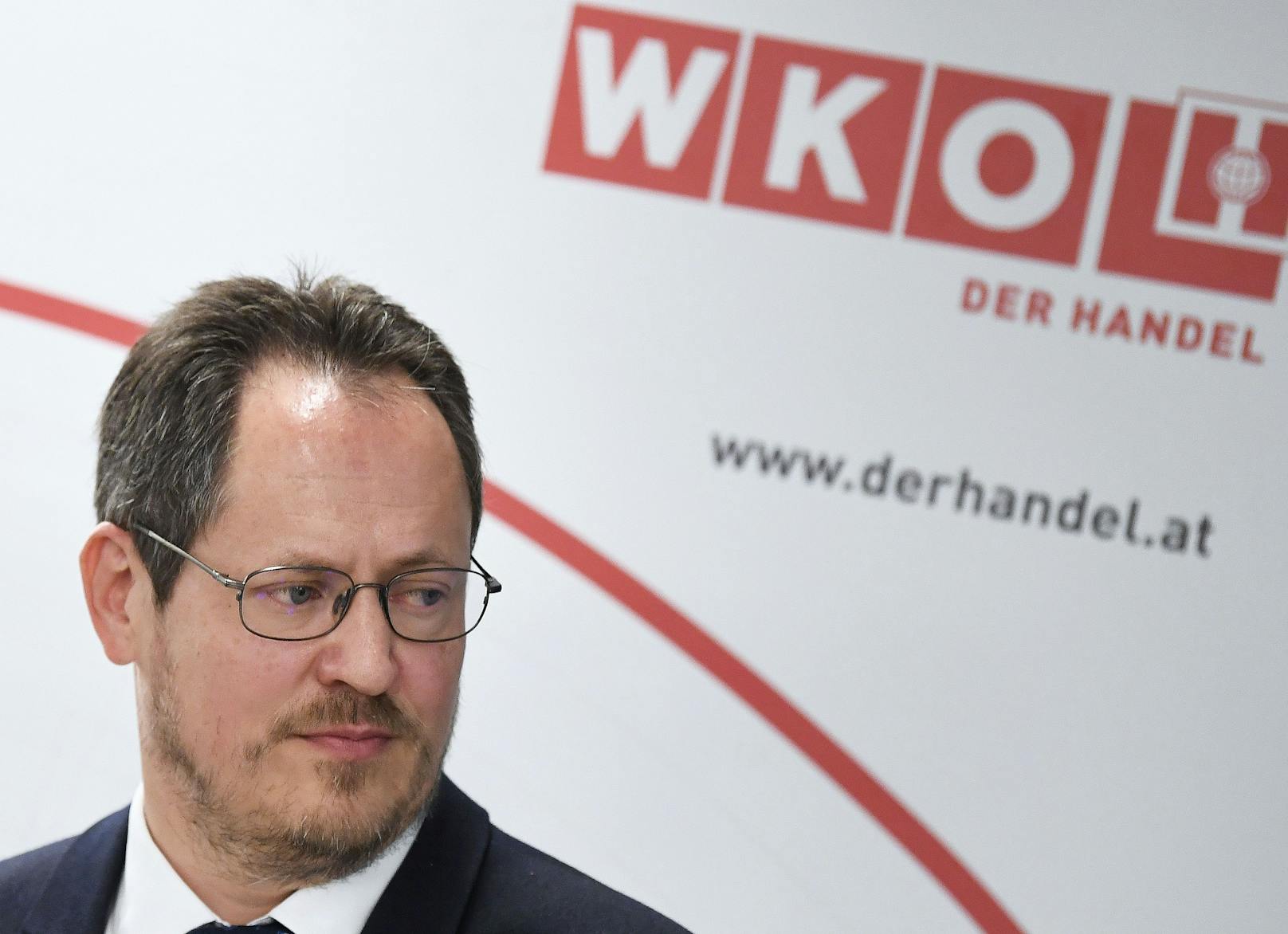 WKÖ-Handelsobmann Rainer Trefelik vor Beginn der KV-Verhandlungen im Handel.