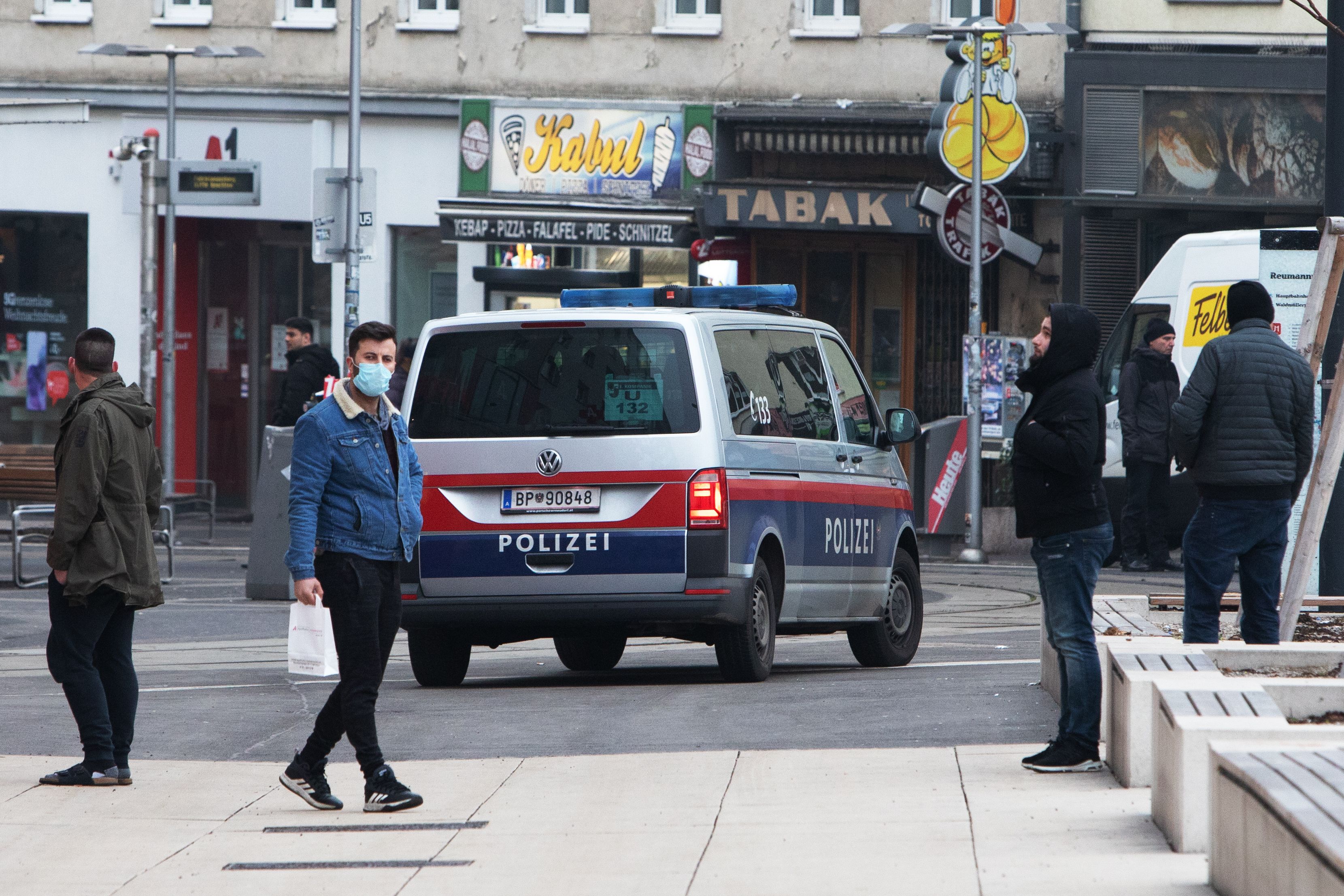 Der Lockdown für Ungeimpfte wird aktiv, die Polizei wird ihn streng kontrollieren.