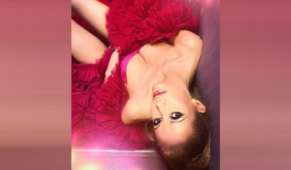 Karina Sarkissova teilt ihr Leben mit ihren Followern auf Instagram .