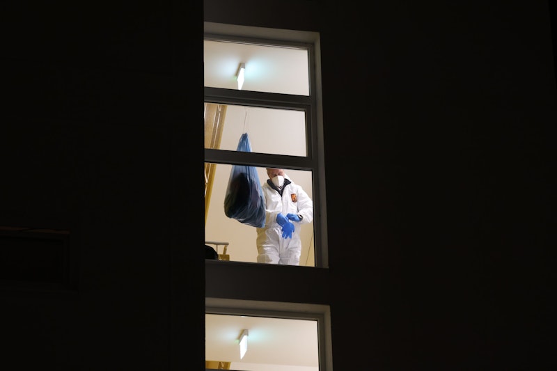 Die Polizei nahm den Verdächtigen fest und sicherte die Spuren.