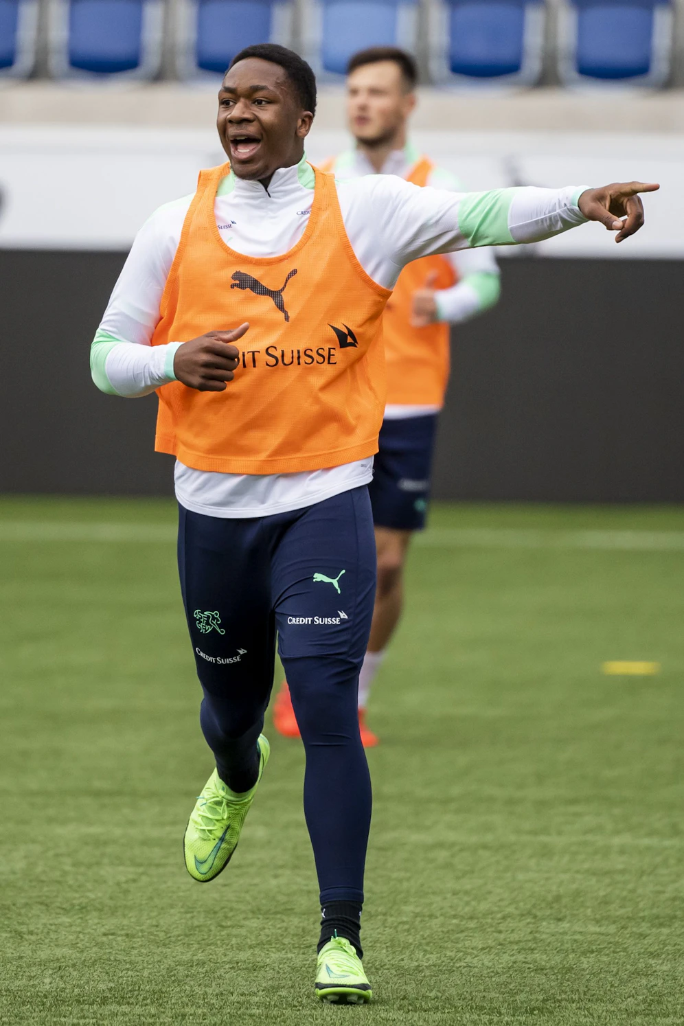 Bryan Okoh verletzt sich im Training mit der Schweiz schwer.