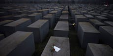 Neun Meter Fall – Mann (21) stürzt von Holocaust-Mahnmal
