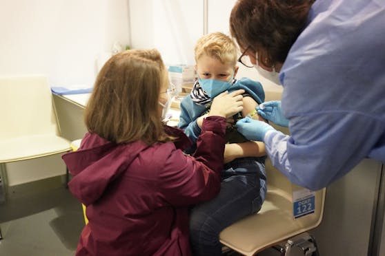 Seit Montag, den 15. November, werden im Austria Center Vienna in Wien-Donaustadt auch Kinder ab 5 Jahren gegen Corona geimpft. Der Andrang ist groß: Bis heute wurden insgesamt 6.318 Kinder immunisiert.