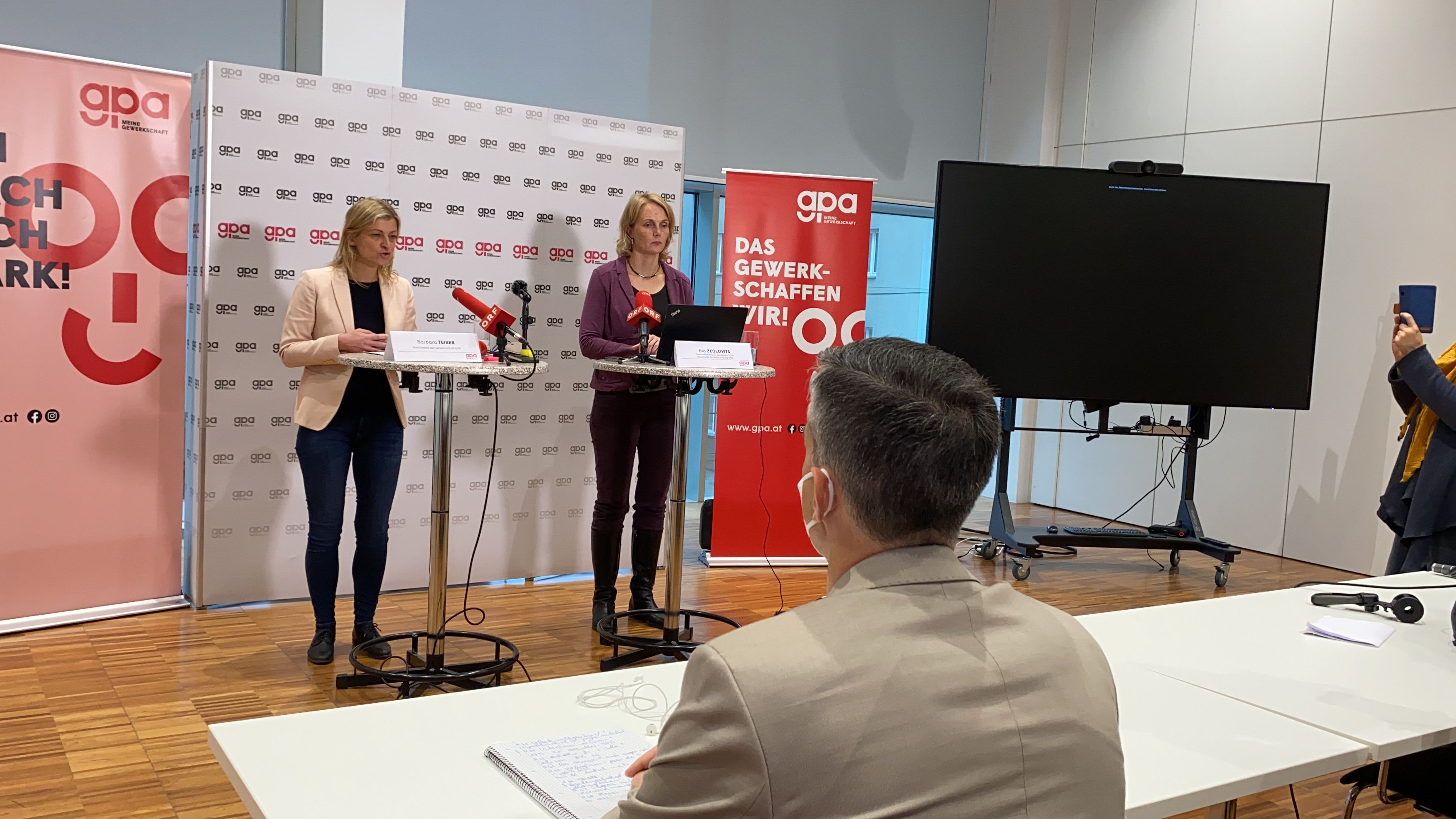 GPS-Vorsitzende Barbara Teiber und IFES-Chefin Eva Zeglovits.