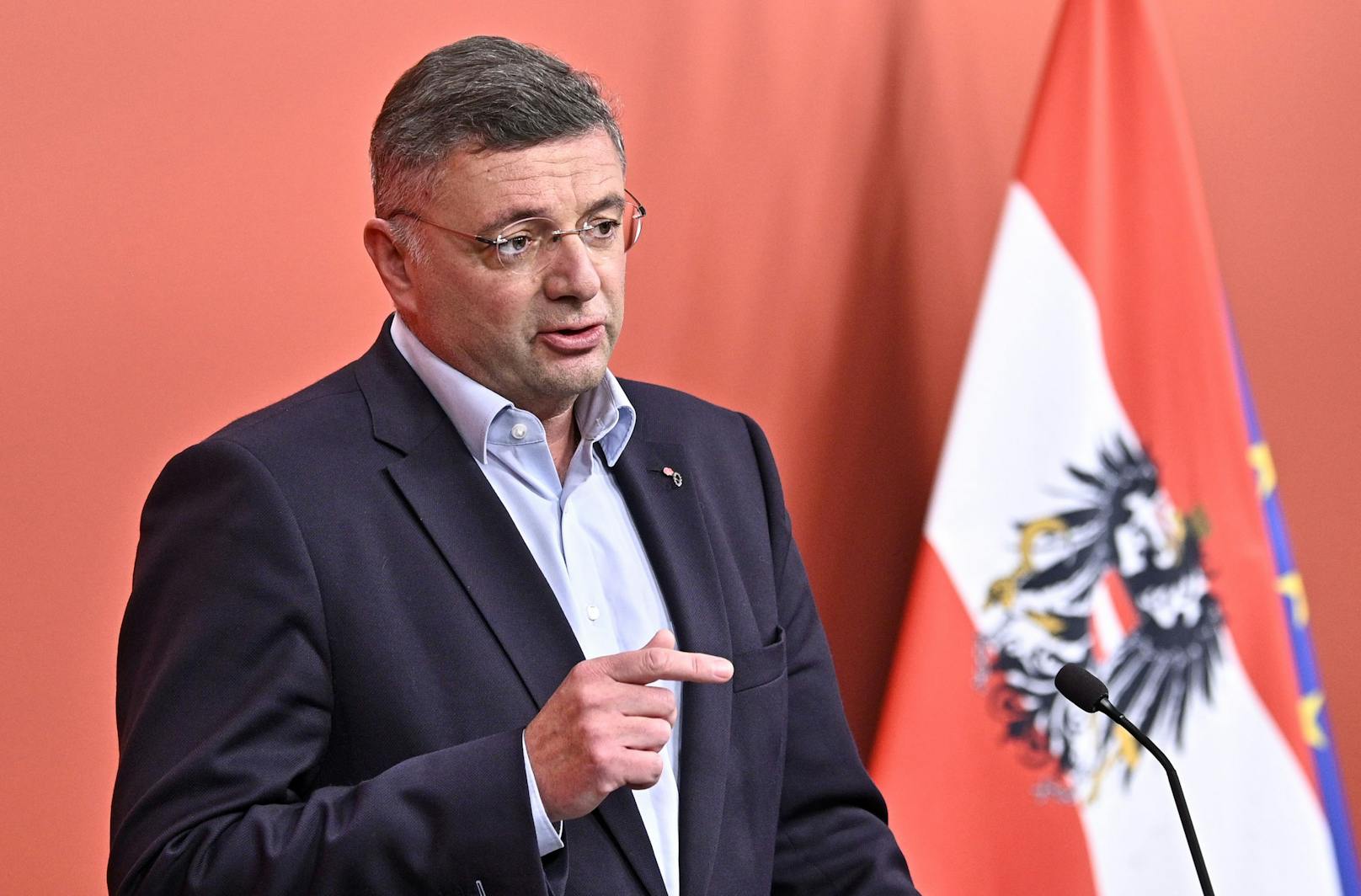 SPÖ-Vizeklubchef Jörg Leichtfried ist kein Fan der CO2-Steuer.