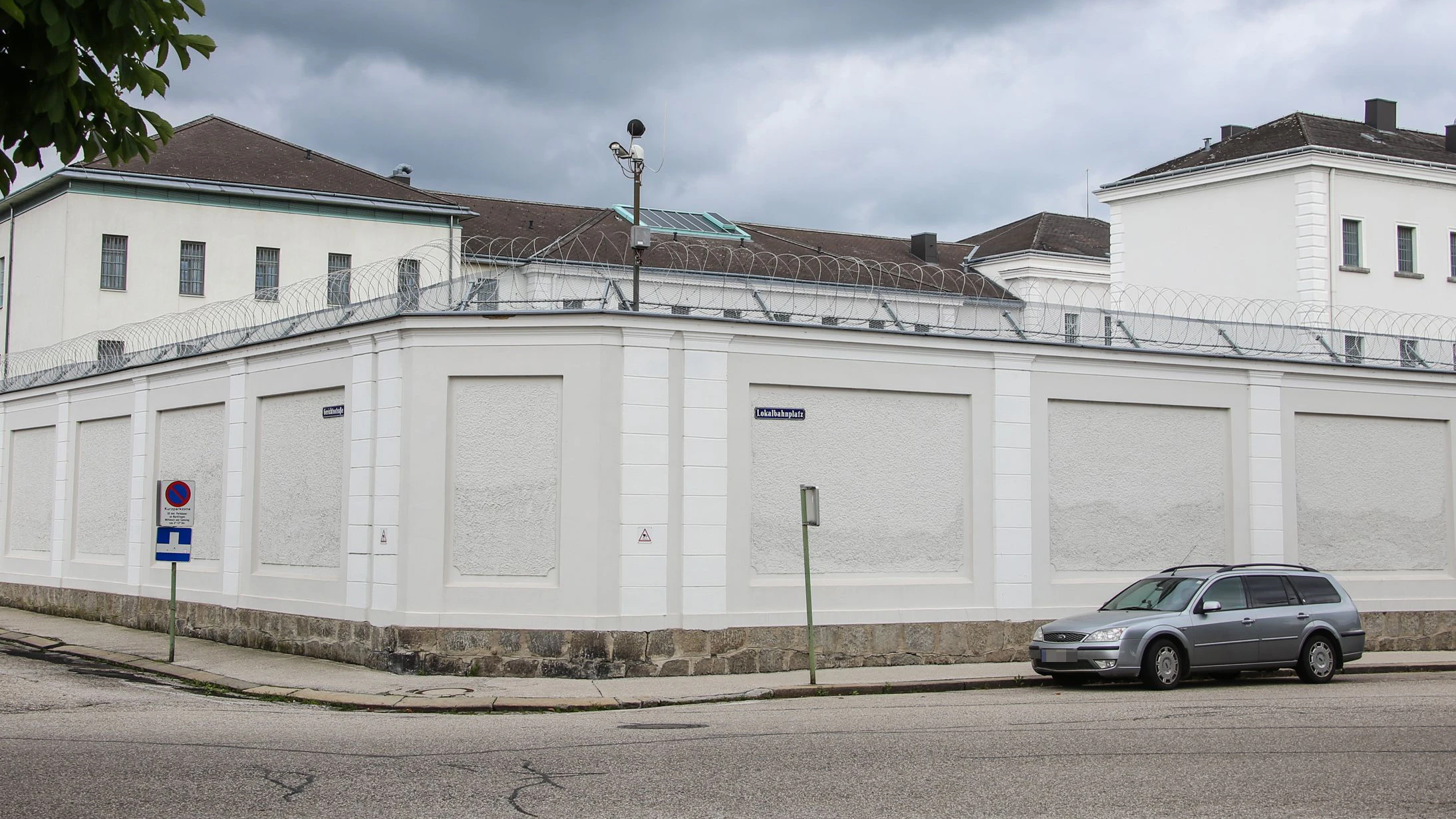 Der Beschuldigte sitzt derzeit in Wels in U-Haft.