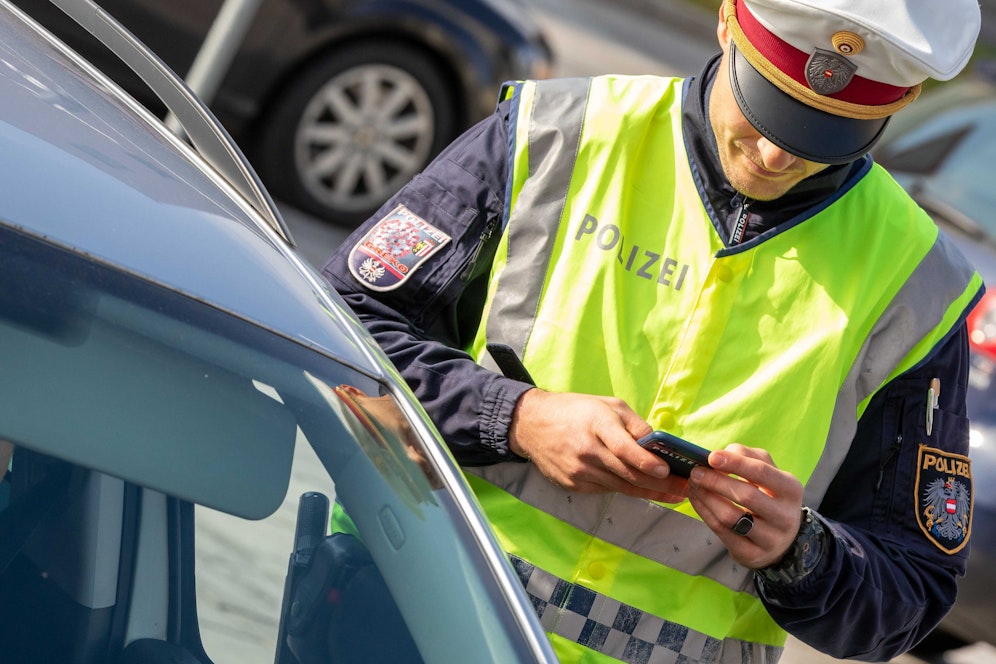 Im Gegensatz zu diesem Beamten waren die 