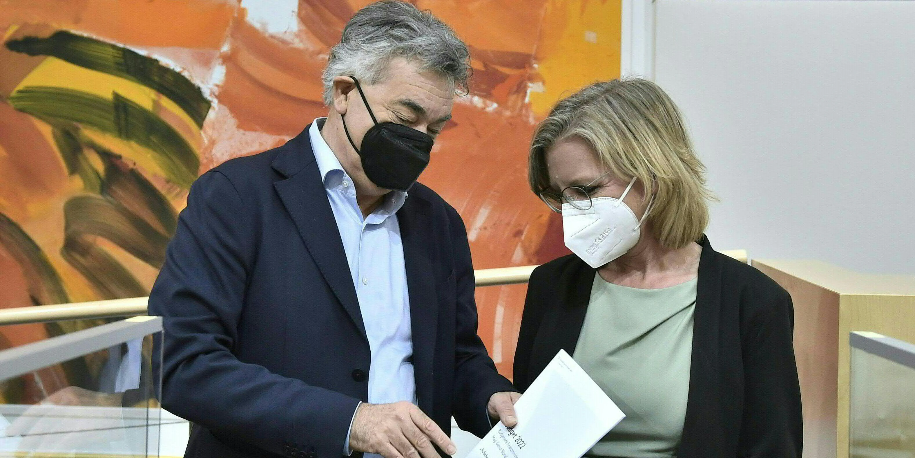 Vizekanzler und Klimaschutzministerin führen ihre Geschäfte von zuhause aus.