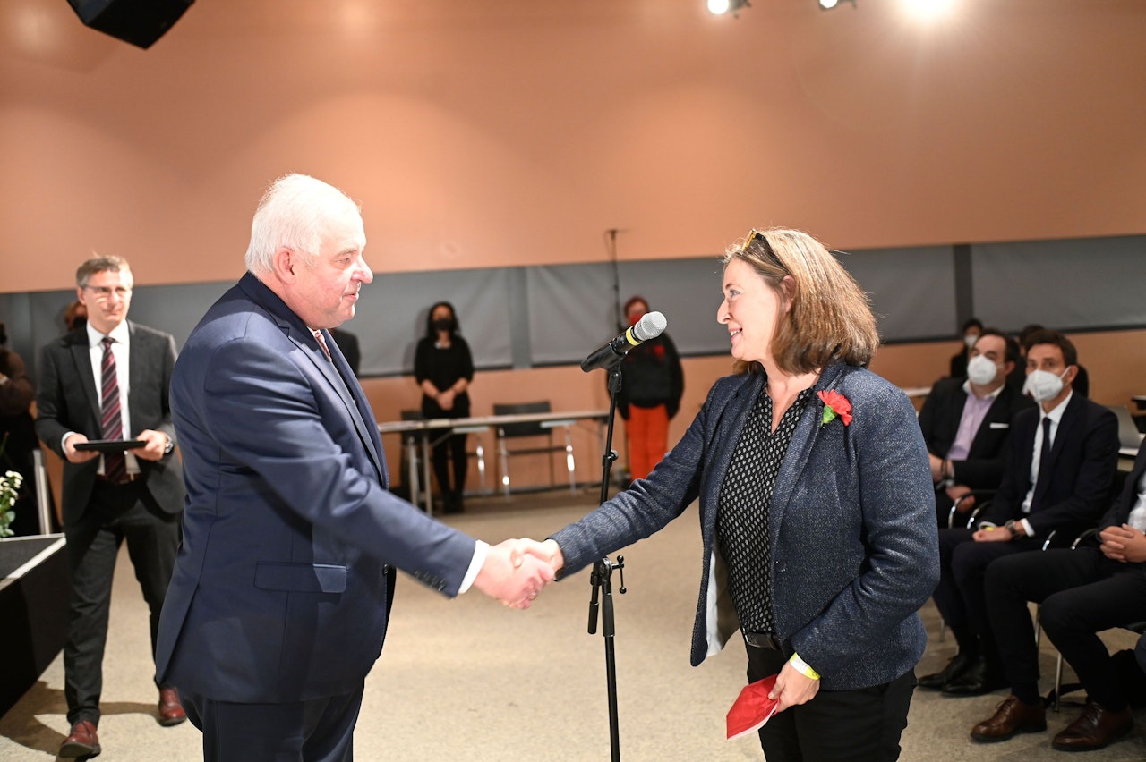 Heute.at - Jetzt offiziell: Kommunistin regiert Graz