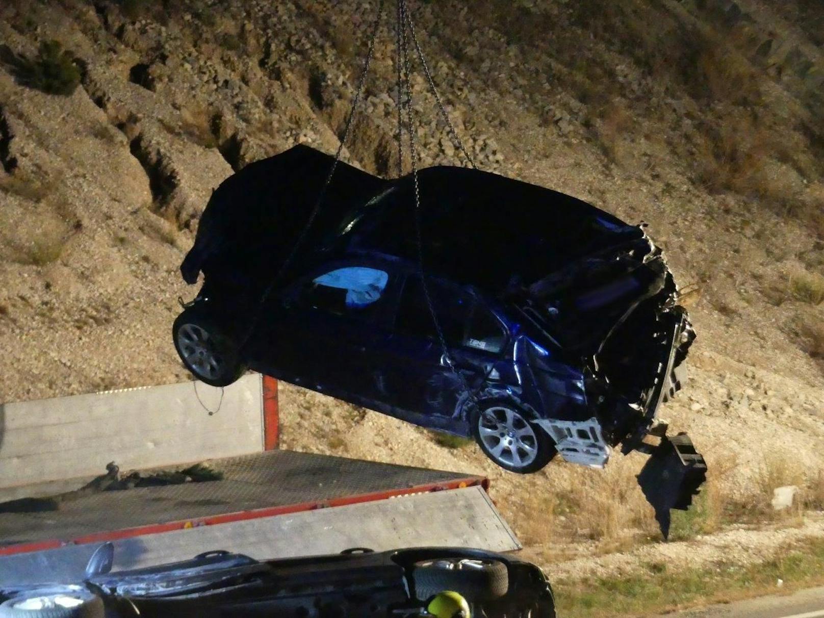 Vier Menschen wurden bei dem Verkehrsunfall verletzt.