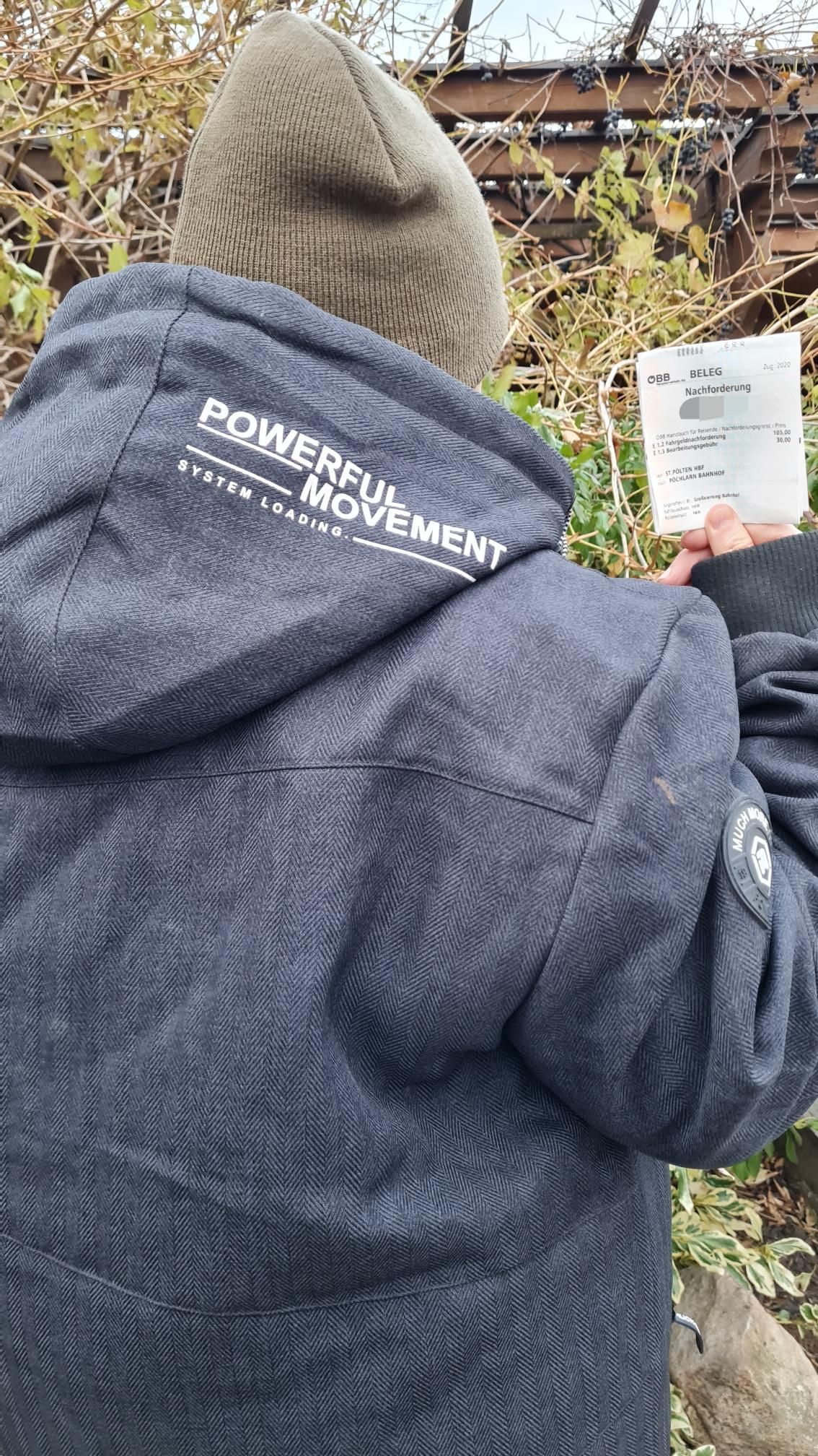 Ein Lehrling bekam trotz gültigen Top-Jugendtickets eine Strafe im Zug aufgebrummt.