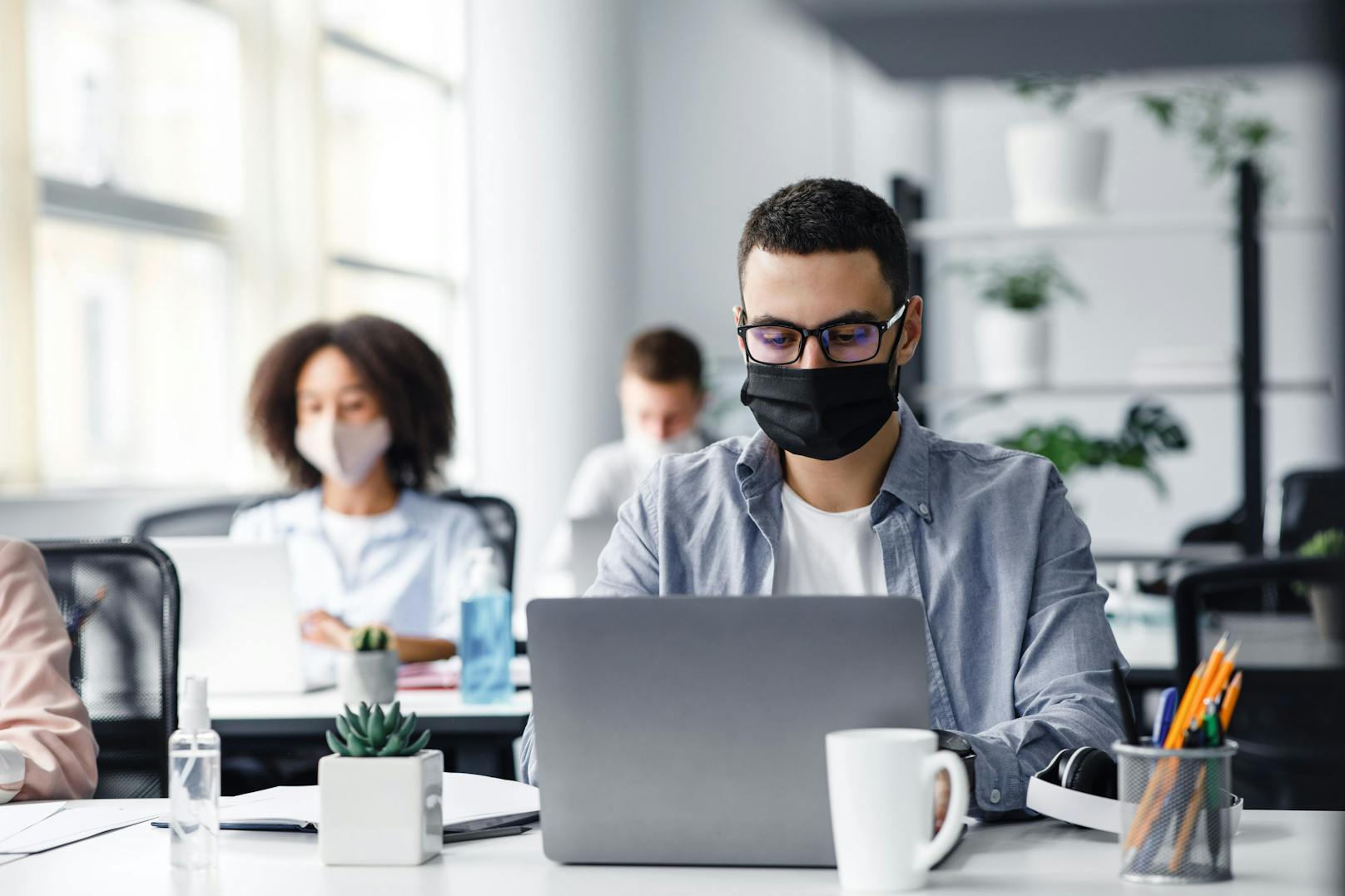FFP2-Maskenpflicht für alle auch am Arbeitsplatz