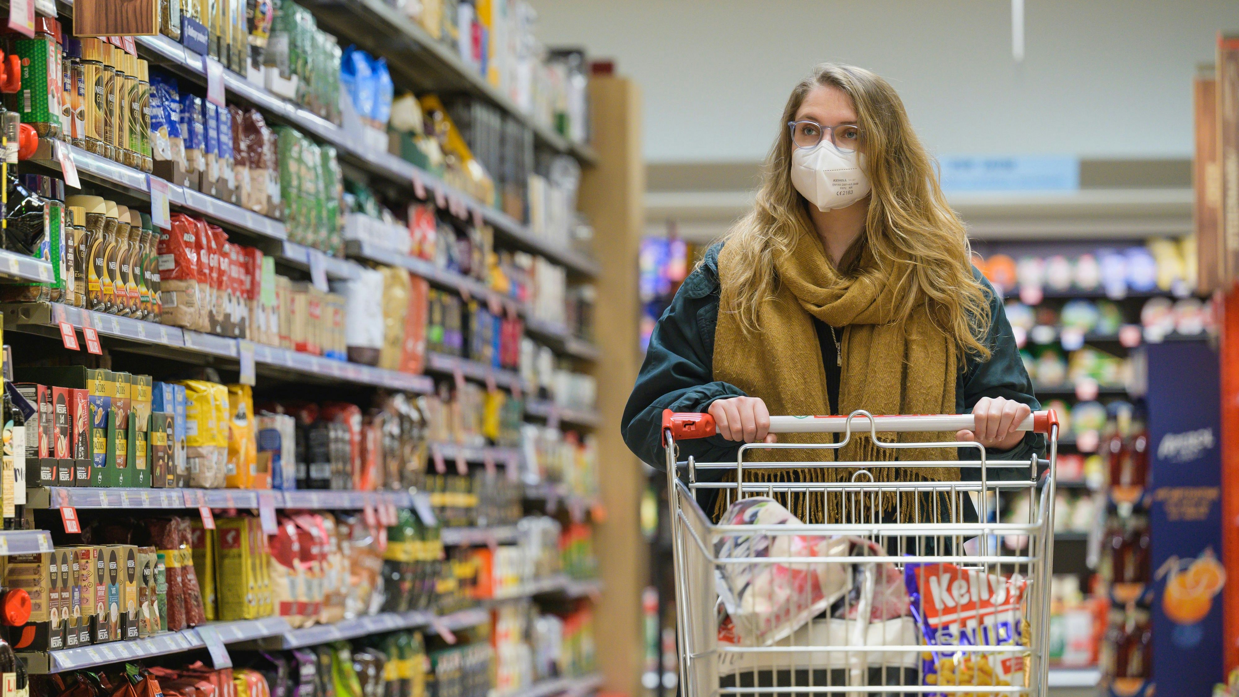 Supermärkte dürfen öffnen - so wie in den vergangenen Lockdowns auch.