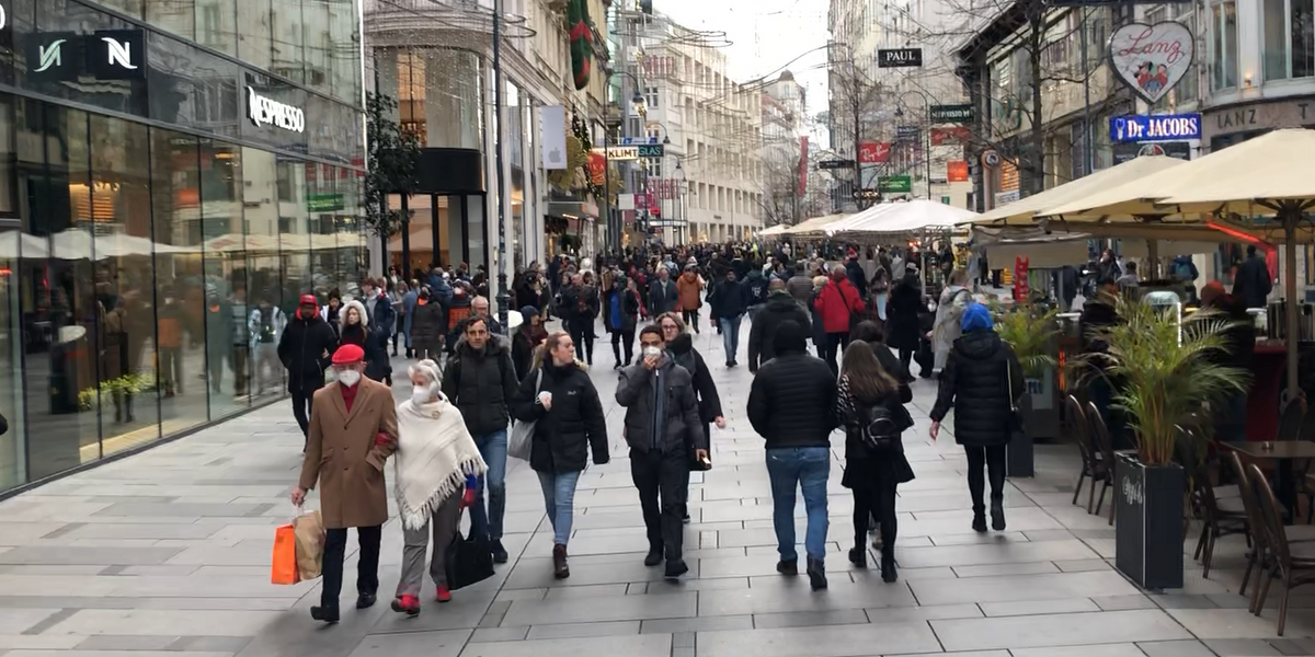 Shoppingansturm auf der Kärntner Straße