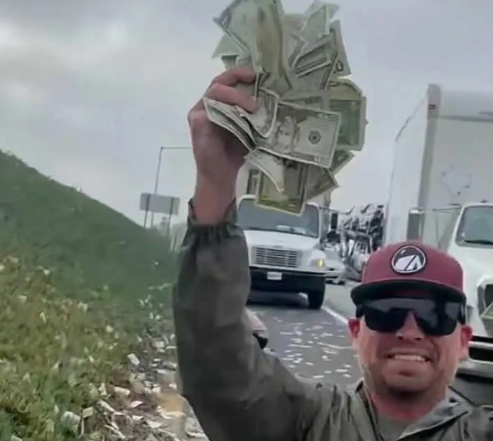 Jubel über Geldscheine