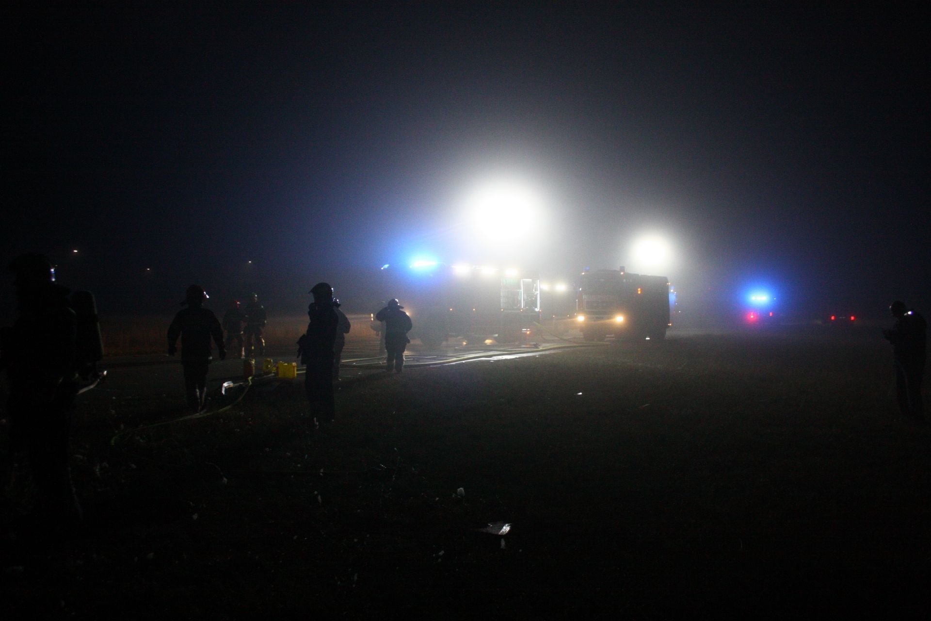 Die FF Wr. Neustadt war mit dutzenden Einsatzkräften vor Ort.