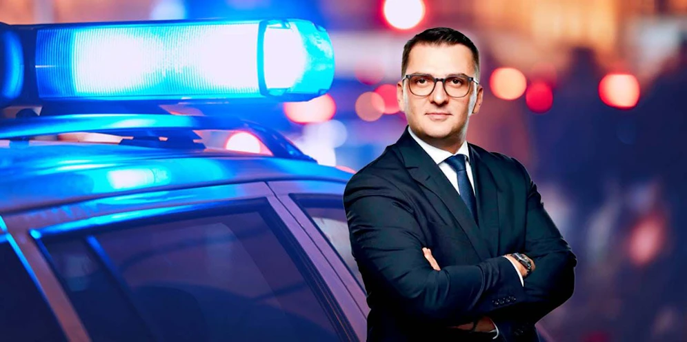 Anwalt Mirsad Musliu verteidigt den Angeklagten.