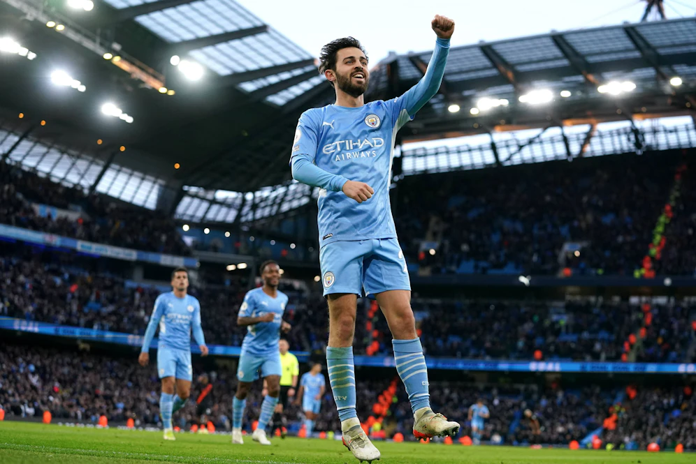 Bernardo Silva und seine Kollegen jubeln über den Heimsieg.