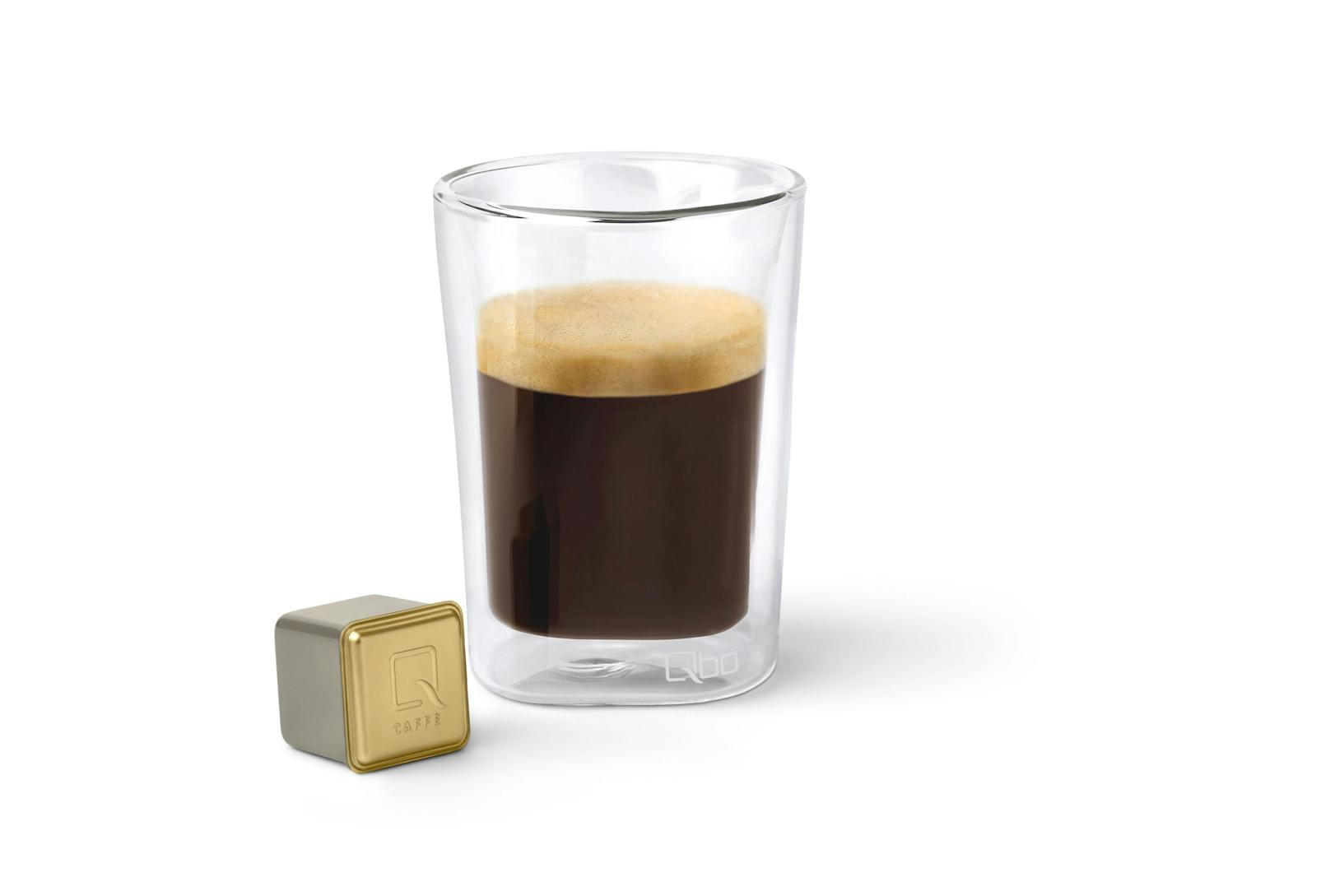 Klein und kompakt: In jedem Qbo Würfel stecken 7,5 Gramm feinster und nachhaltig produzierter Premiumkaffee.