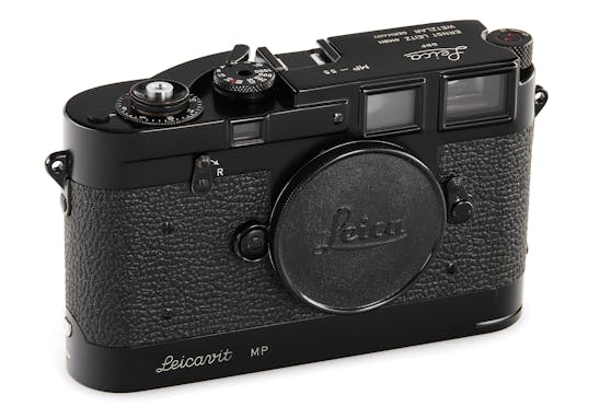 1,2 Millionen Euro für Leica aus den 1950ern: Leitz Photographica Auction 39 unterstreicht Hype um schwarzlackierte Leicas.
